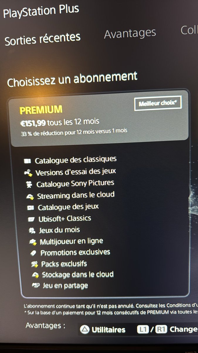 KuStogo's tweet photo. Je sais vraiment pas quoi jouer soit j’achète sekiro , soit je paye le ps+ prenium (1an ) et je fais tout les dmc et d’autres jeux dont j’ai pas encore idée ou soit j’achète le bundle kingdom heart , des conseils? https://t.co/XavHHedVN9