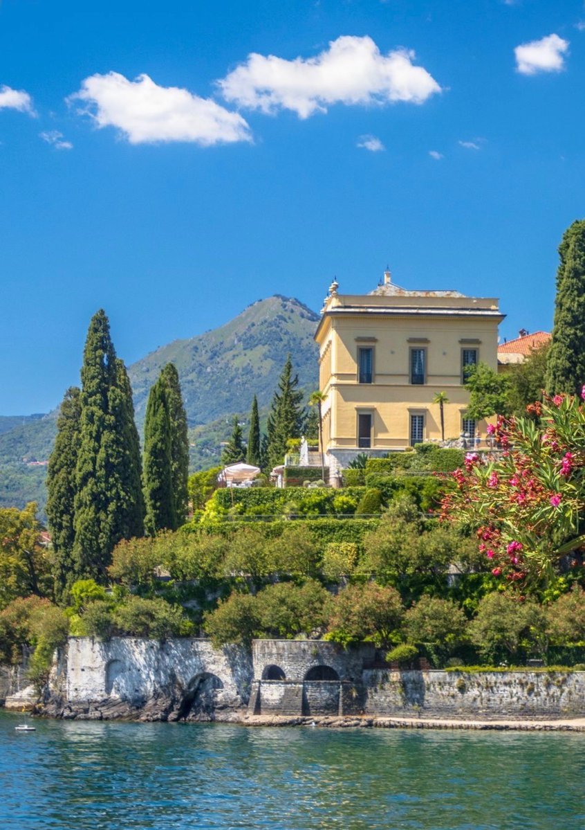 W0rld2026's tweet photo. Varenna, Italy 🇮🇹 https://t.co/dyqSdwDdIp