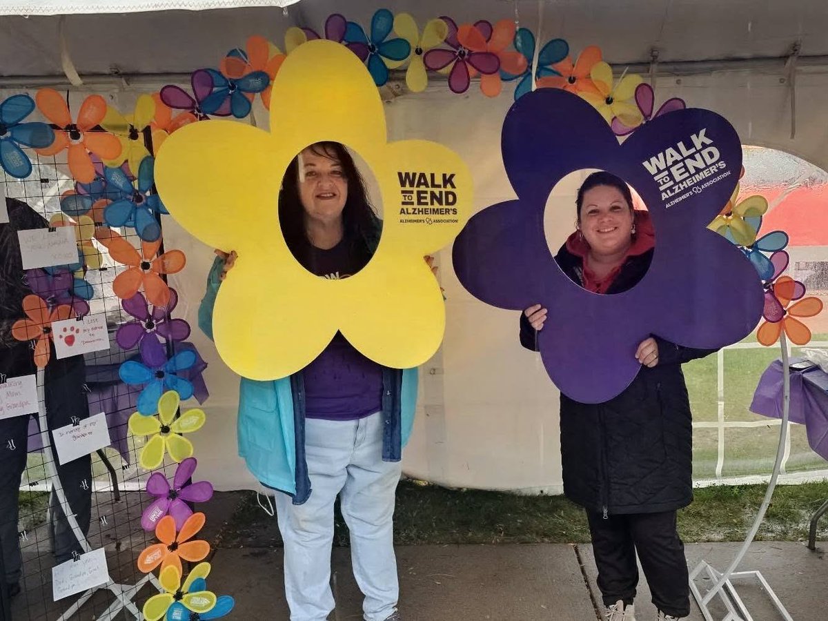 alzmichigan's tweet photo. A bit of rain doesn't stop us! Thank you to all who participated in last Saturday's Walk to End Alzheimer’s event in Jackson. 💜 Because of YOU, we are closer to a world without Alzheimer’s and all other dementia. Find a walk near you at https://t.co/yXohpCxYcI https://t.co/Bj7eGEGZZN