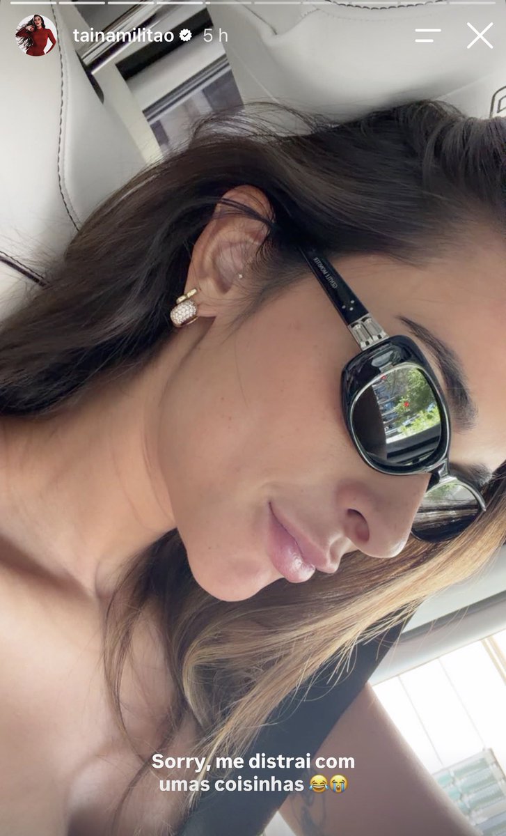 eumesmajuly's tweet photo. “comprar bolsinha, comprar coisinha lá. ô vida maravilhosa, né gente?” 🤩🤩 https://t.co/j2sUK87RUi