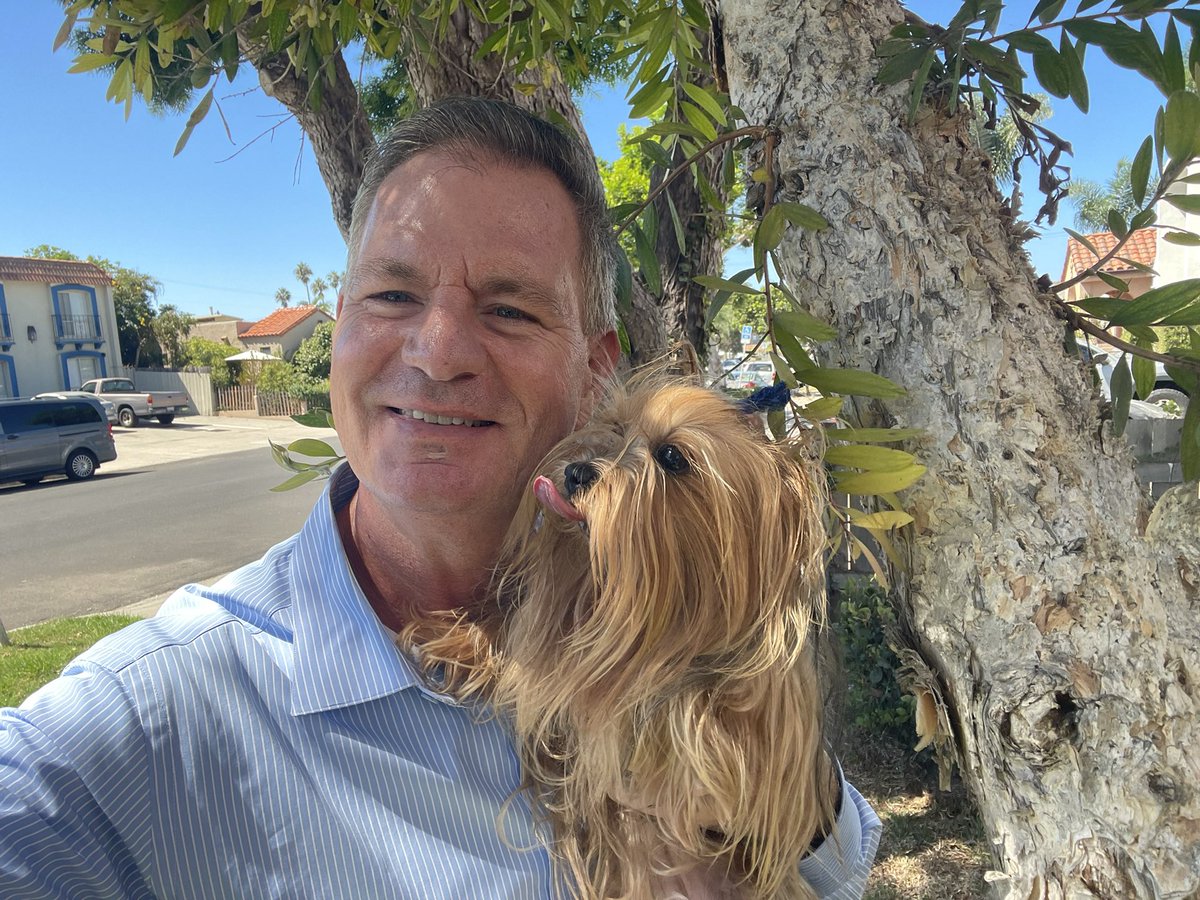 SDPetDriver's tweet photo. Miss Dasha is here for the day. https://t.co/bi5Al1Zx0y