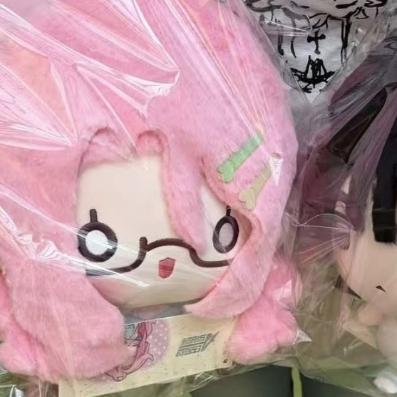 tasaffftta's tweet photo. the sleepy mizi merch line is actually the cutest merch ever released of her nothing can ever top this holy shit. https://t.co/avoyy1IgYy
