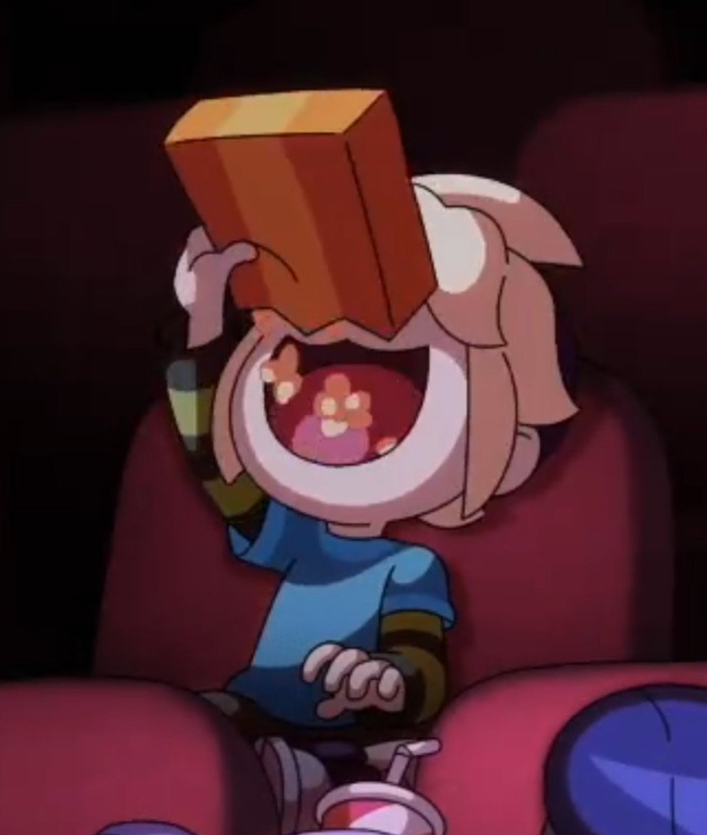 H_dile5's tweet photo. "size of one popcorn", never let them know your next move https://t.co/4oTbNNXK41