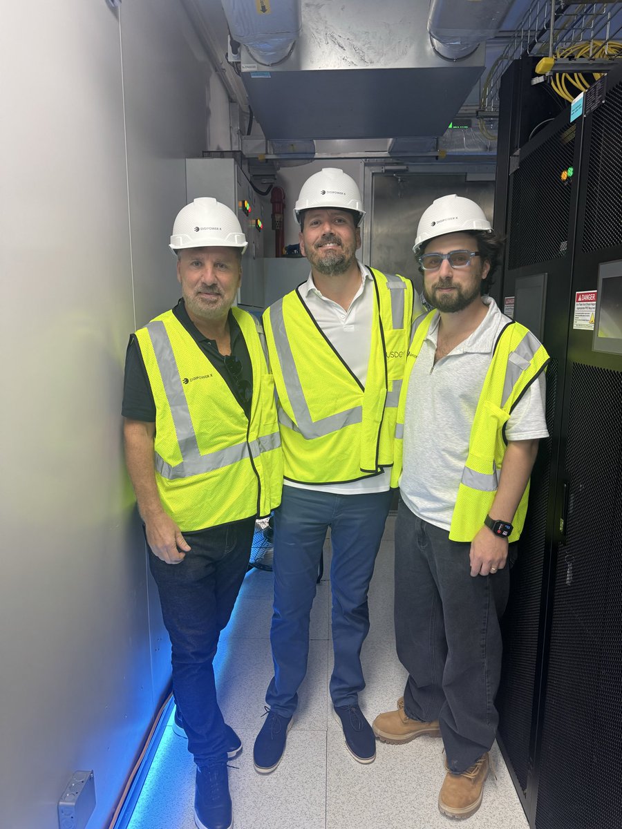 RealMcCoin's tweet photo. On site here in Alabama

Huge thank you to all the hard working people here twisting wire making electrical connections, pouring concrete, working the cranes, digging those trenches,  welding all the ground networks, etc. 

You are real American heroes! ⚡️

@michelamar3 $DGXX https://t.co/FUrJfr1AVm