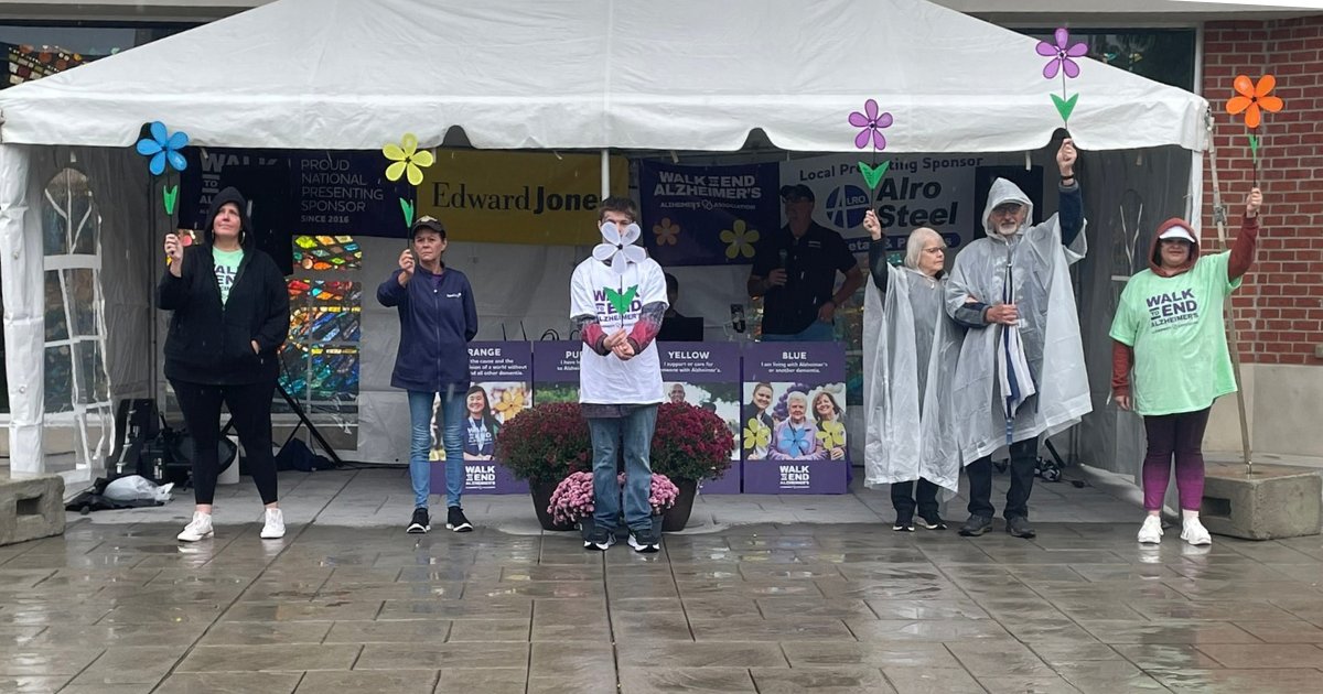 alzmichigan's tweet photo. A bit of rain doesn't stop us! Thank you to all who participated in last Saturday's Walk to End Alzheimer’s event in Jackson. 💜 Because of YOU, we are closer to a world without Alzheimer’s and all other dementia. Find a walk near you at https://t.co/yXohpCxYcI https://t.co/Bj7eGEGZZN