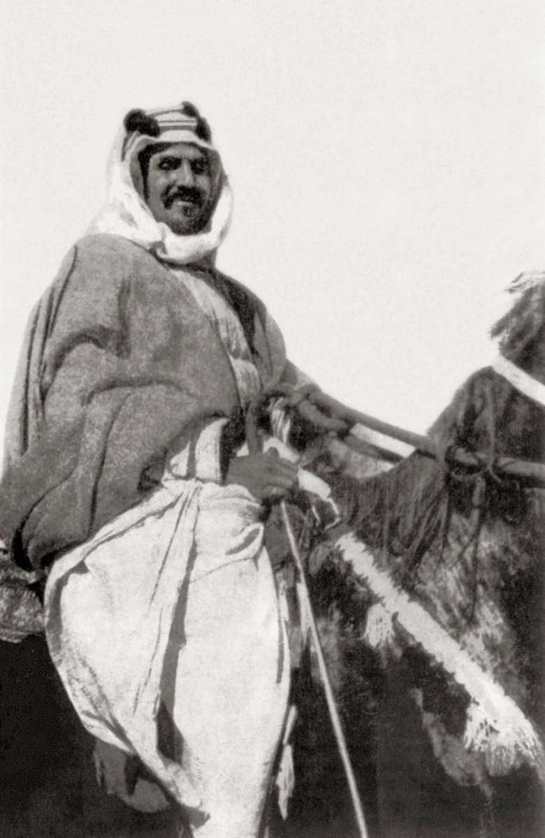 Nayef_AlSharari's tweet photo. #الملك_عبدالعزيز على صهوة جواده 💚
اللهم جزه عن الإسلام والمسلمين وعن وطنه وأمته خير الجزاء، عما قدمه من إرساء لقواعد الأمن، وتوحيد للكلمة، والبناء والنماء. اللهم رفع درجته في المهديين، وأخلفه في عقيبه في الغابرين، واجمعنا به في جنات النعيم يا رب العالمين.🕊🍃 https://t.co/s1z0atT7ac