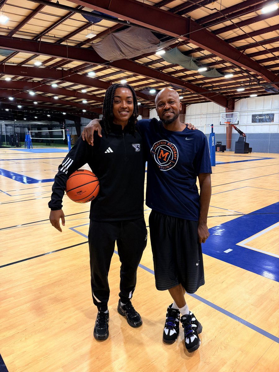 MAI_GIRLSBBALL's tweet photo. Open Gym Updates

Special things to Coach Taniyah Thompson of Stonehill University for attending our open gym today . 

She and I have a rich history as I recruited her during my tenure at Rider and worked alongside of her last year at Northeastern University https://t.co/fGQjNRkdEu