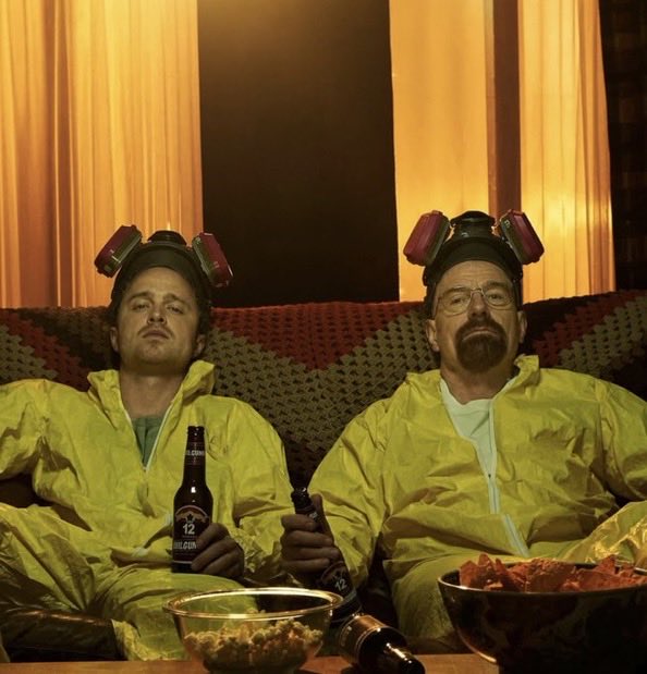 Indie5051's tweet photo. "BREAKING BAD" ACABA DE SER ELEGIDA LA MEJOR SERIE DE TODOS LOS TIEMPOS POR DELANTE DE "GAME OF THRONES" https://t.co/tWSq6iJAPY