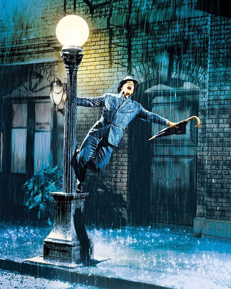 ECrowens's tweet photo. #caption #contest #captionthis #captions wanted #captionsplus #storyprompt #storyprompts #wrongplace #wrongplacewrongtime #wrongway #wrongturn #wrongdoor #wrongnumber
#wronganswer #wronganswers #wronganswersonly #singingintherain #genekelly https://t.co/nvvytNoa51