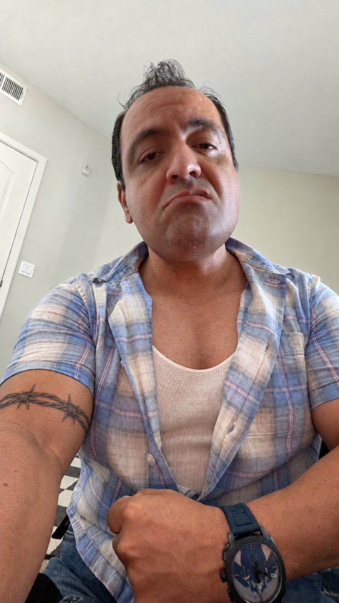 Stud83Kevin's tweet photo. @65_dkm Sup. I got a tattoo 👇 https://t.co/y4OBSDEVvU