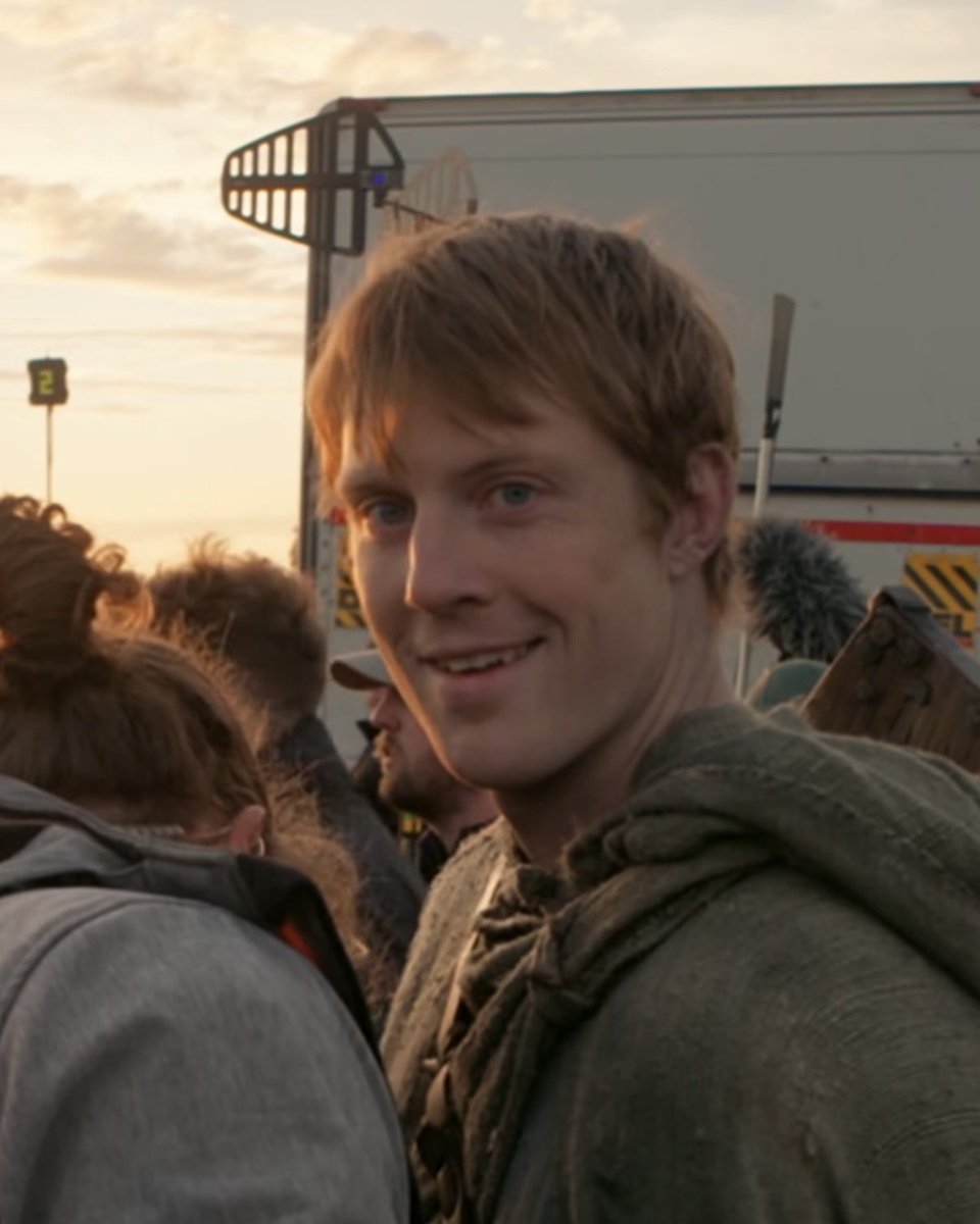 nateken's tweet photo. i miss my friend ser duncan the tall https://t.co/dD9CSUkCV4