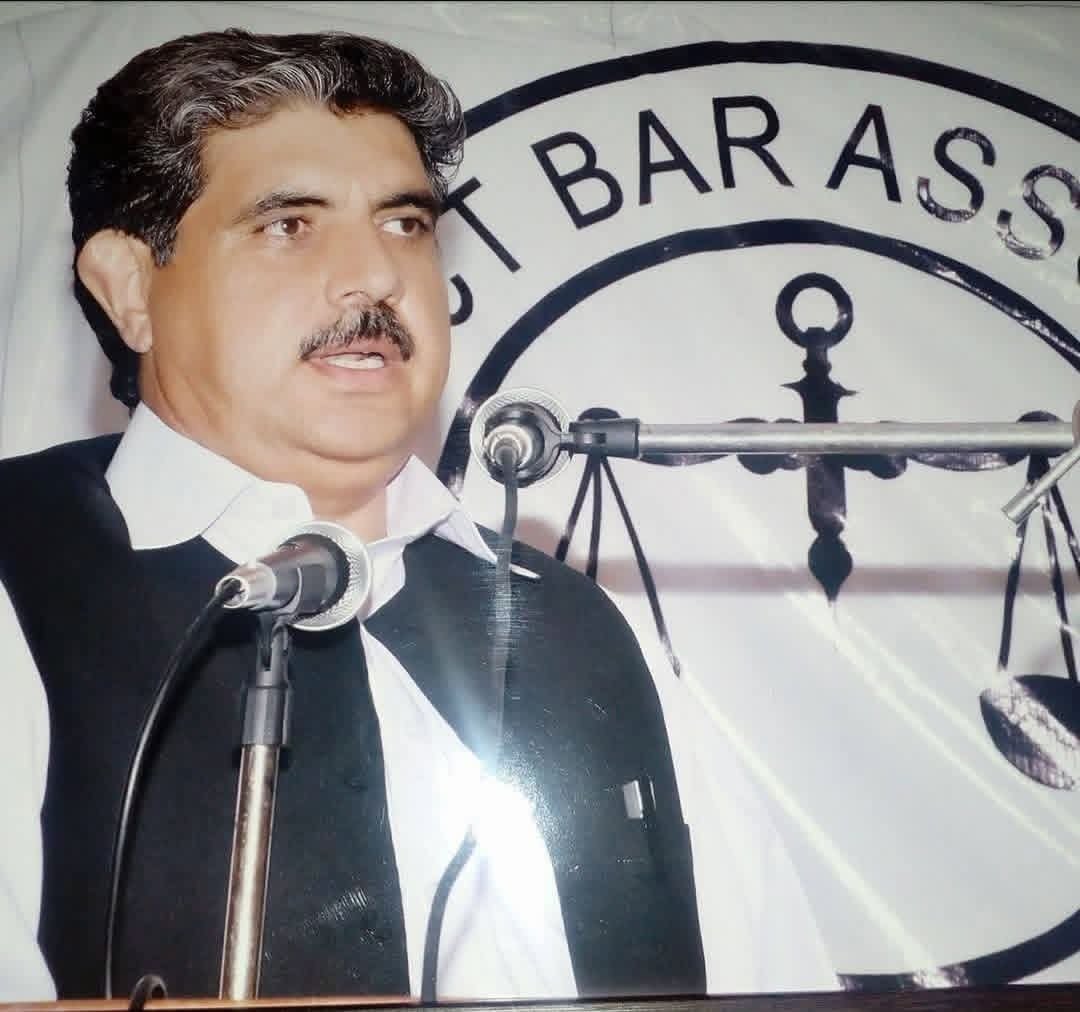 khurramzeeshan's tweet photo. امیر اعجاز خان ایڈووکیٹ، جنرل سیکرٹری ILF پشاور ریجن، کئی دن سے لاپتہ ہیں۔ ان کے لئے آواز اٹھانا نہ بھولئے https://t.co/J8849POLFo
