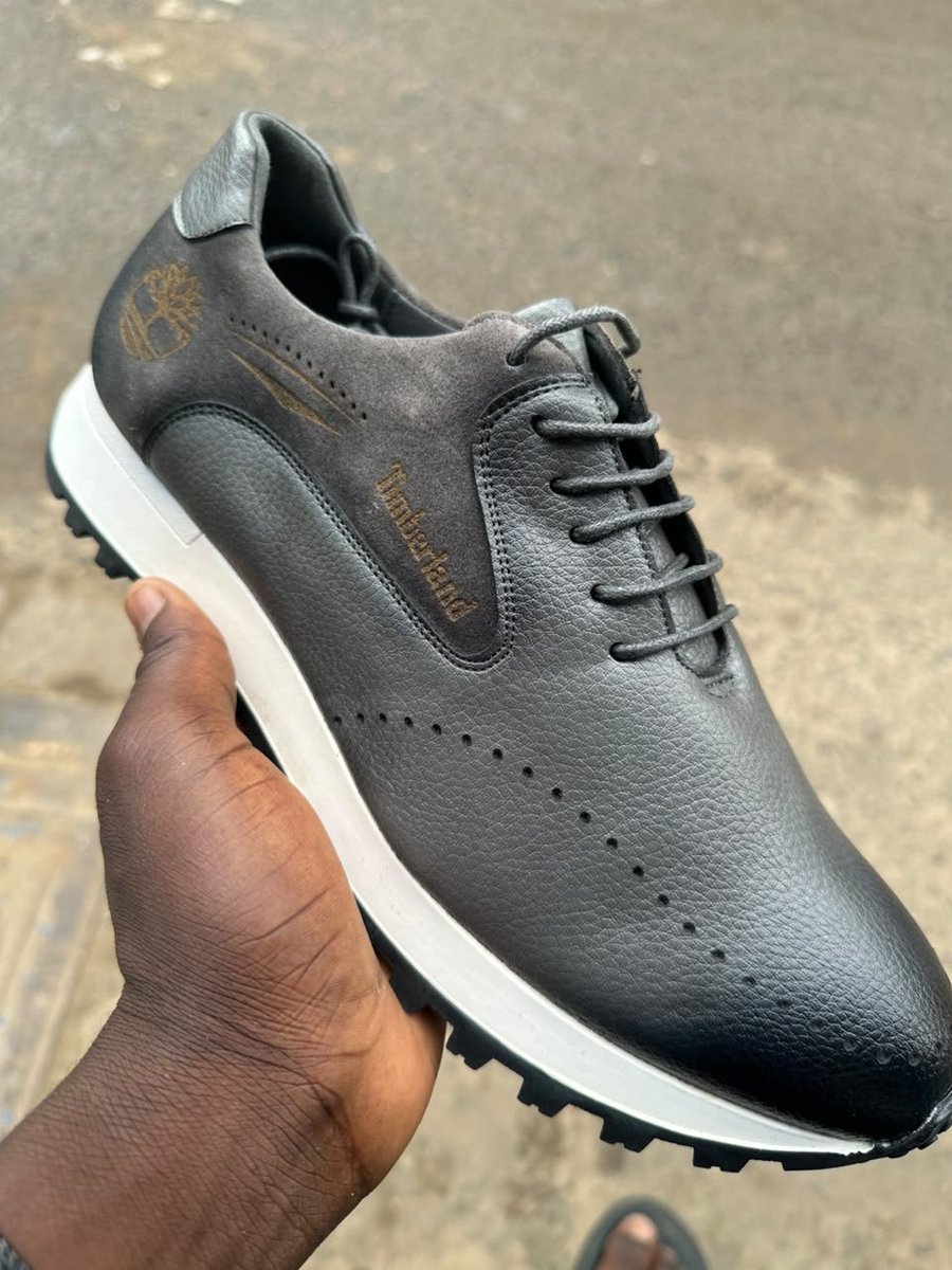 ndaamali's tweet photo. Timberland 1613
📐 Pointures : 41 à 46
💰 Prix : 17.000 FCFA
🚚 Livraison disponible 🇸🇳
📲 Commandez vite sur WhatsApp : +221769209312 et rt ou likez 🙏🏽
#NdamaShoes #Kebetu #Team221 #Dakar https://t.co/BGrOOkucob