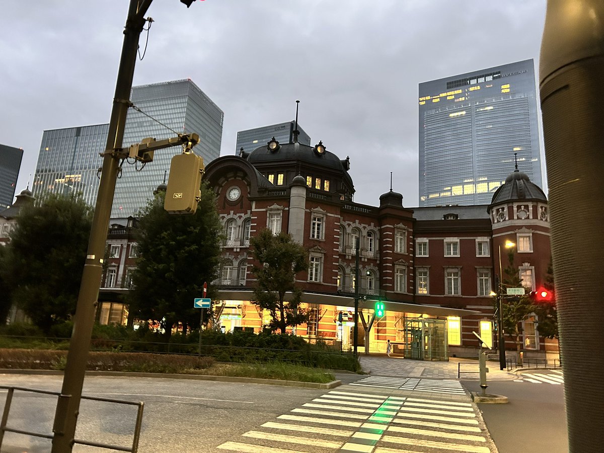 Ken_Ken_1013's tweet photo. 夜勤の時、帰りいつも見るけどこの灯り綺麗だよね〜 https://t.co/LoInfxg35b
