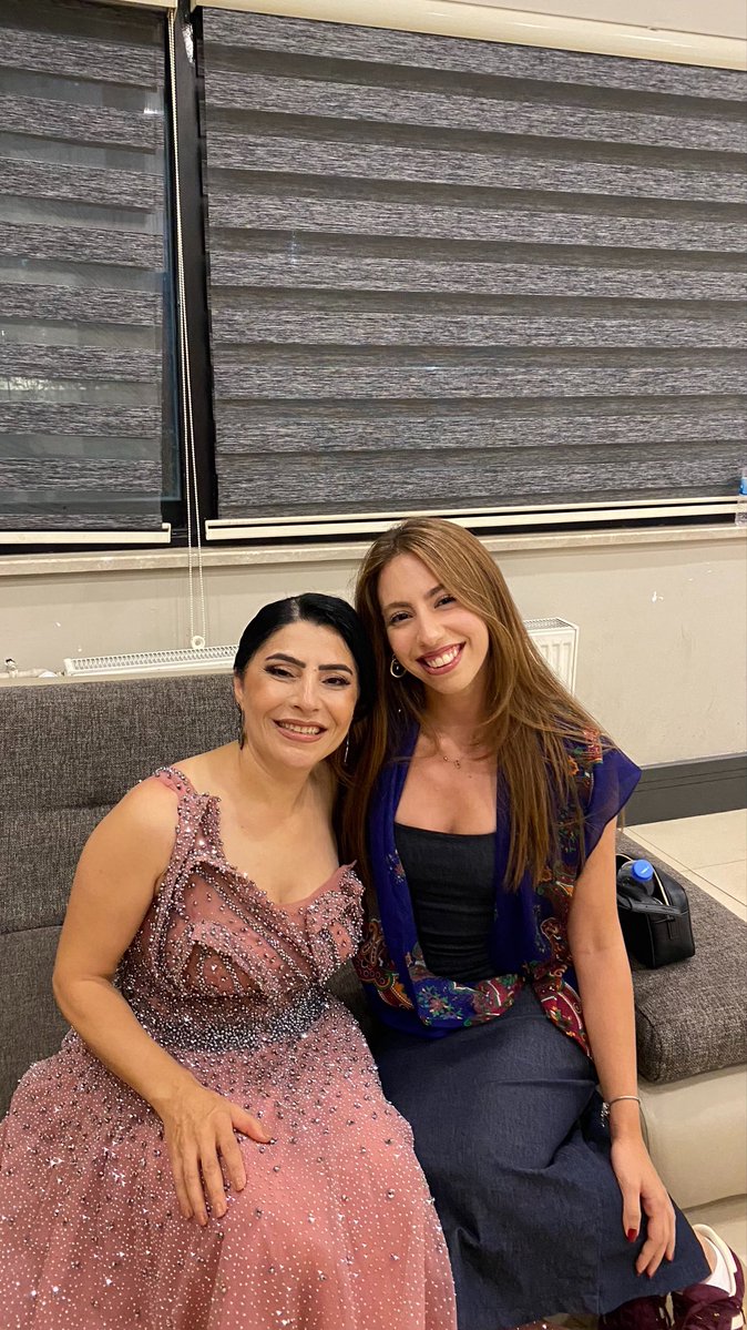 bejna_katmis's tweet photo. tüm konser hüngür hüngür ağladıktan sonra hevaller🥰🥰💘💘💖💖💖
@RojdaSenses https://t.co/Pozj4fPoKR