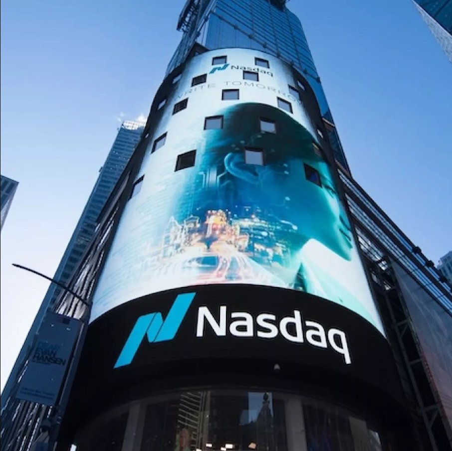 DanMercer_v's tweet photo. Today was insane.

Nasdaq new high.  
$AMD just printed a $1T market cap.  
$META ripped on Muse.  
Semis are carrying the tape: $MU $INTC $SNDK $NVDA.  
$GOOGL ripped then got smoked.

Mag 7 is no longer the only game.  
Chips, memory, and compute are driving the index now.

I break down:
what’s real  
what’s just hype  
and what I’m watching next

Follow for daily stock analysis.  
Not financial advice.

$SPY $QQQ $AMD $META $MU $NVDA