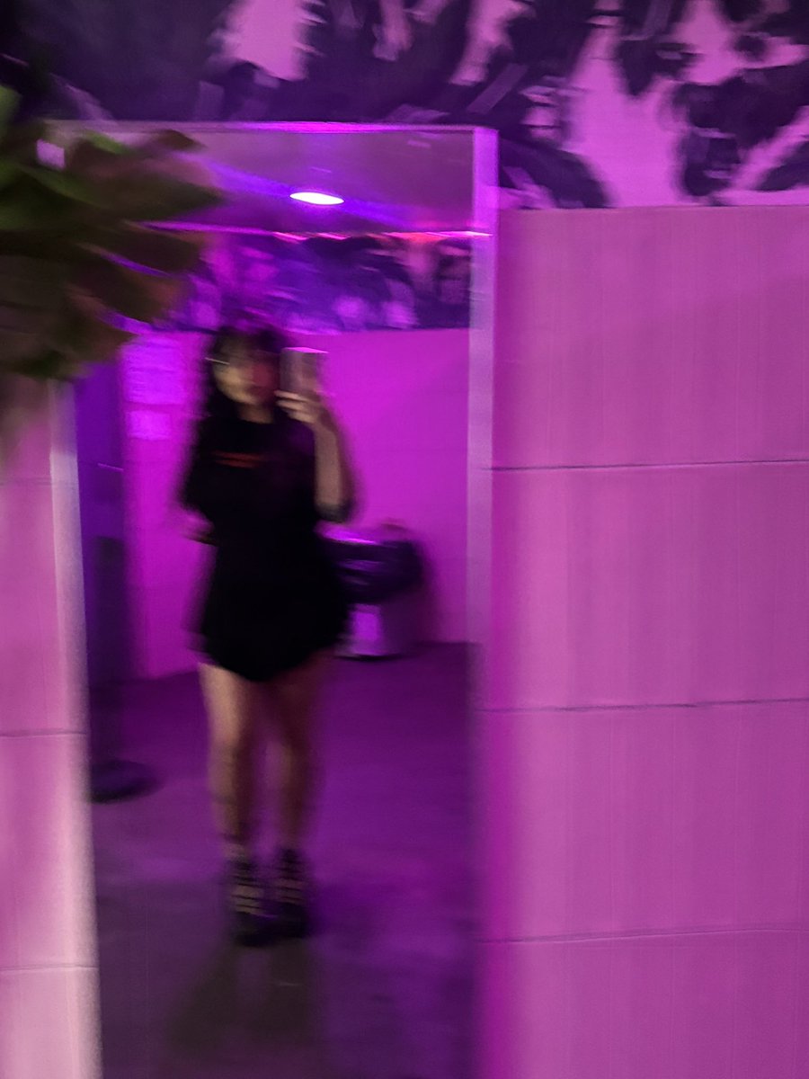 riah___________'s tweet photo. welcome to libra season ♎️ https://t.co/EIoNhAaRpD