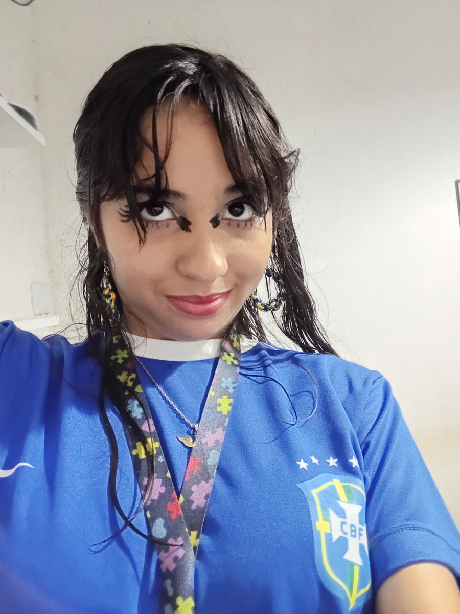 AzuisJesus's tweet photo. É real,sou lindíssima https://t.co/7JMDBp3pKr