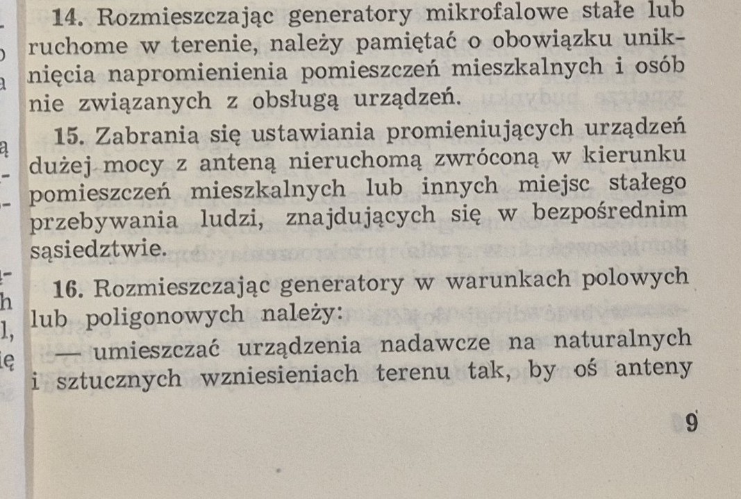 PPPw2020's tweet photo. Inspirująca publikacja wydawnicza o promieniowaniu elektromagnetycznym wysokich częstotliwości oraz odpowiedzialne podejście Ludowego Wojska Polskiego. Instrukcja o ochronie przed promieniowaniem mikrofalowym.
Ministerstwo Obrony Narodowej, Główne Kwatermistrzostwo WP - 1974. https://t.co/IBGAYSPpAJ