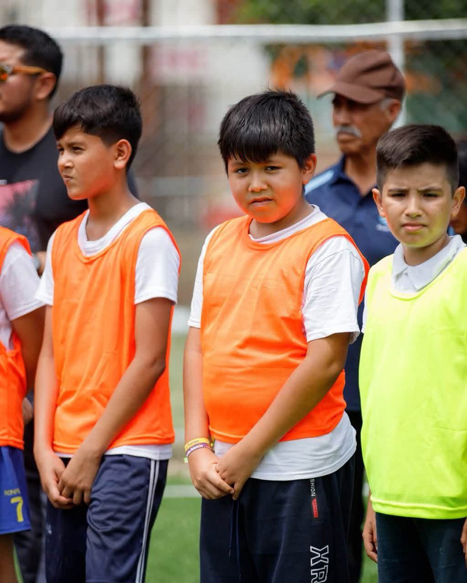 indira_vizcaino's tweet photo. ¡El Mundial Social llegó a Manzanillo! Hoy entregamos una nueva cancha de Fútbol 5.⚽️ Una de las obras impulsadas por nuestra presidenta @Claudiashein a través de la SEDATU, con el objetivo de transformar nuestro entorno cotidiano y fortalecer el tejido social. 

¡A disfrutarla, a llenarla de vida y a cuidarla todos los días! #ObrasQueTransforman