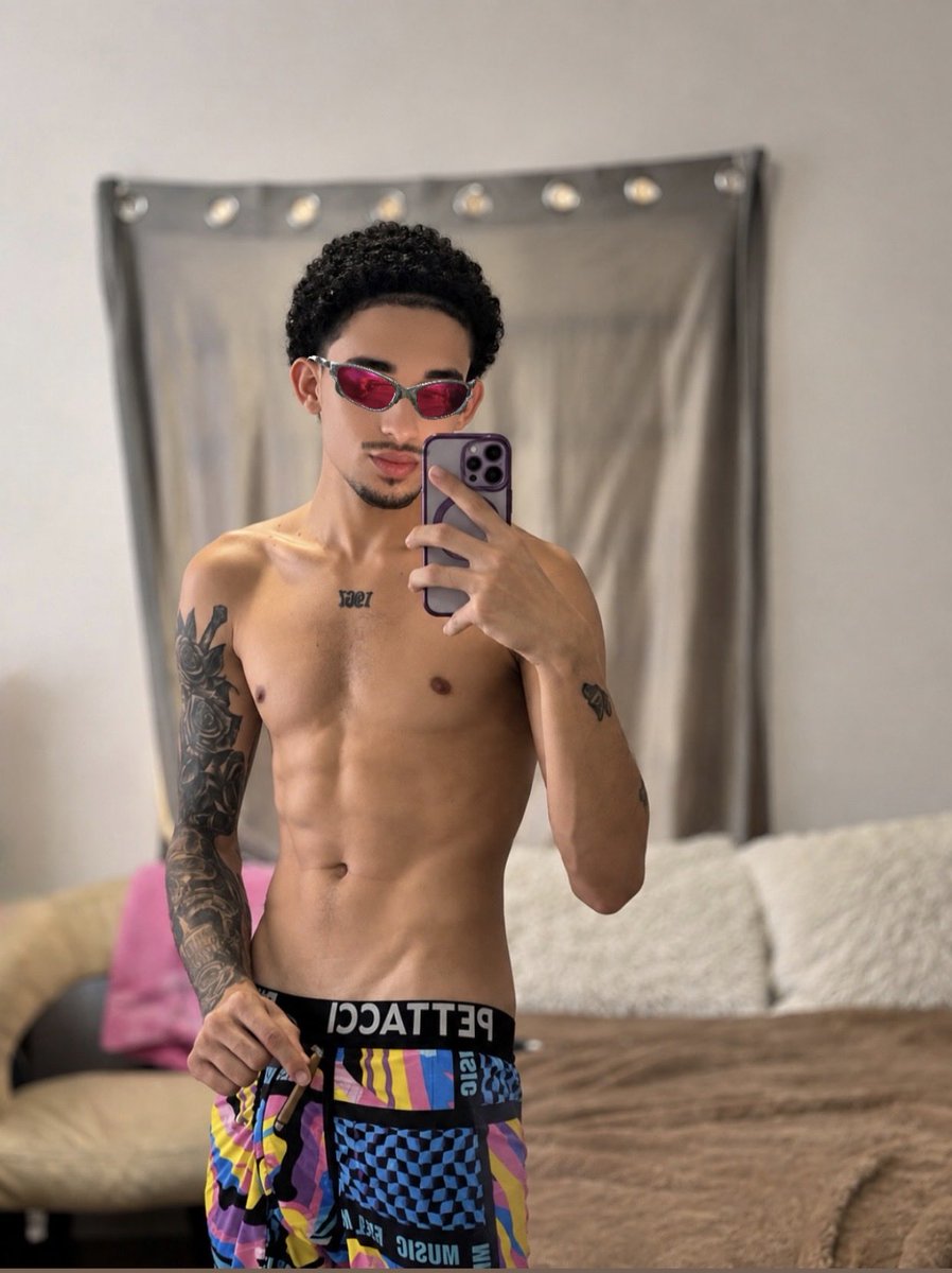 Obby_rivers's tweet photo. Boa tarde 
🍃😮‍💨 https://t.co/JCOYMSOyiR