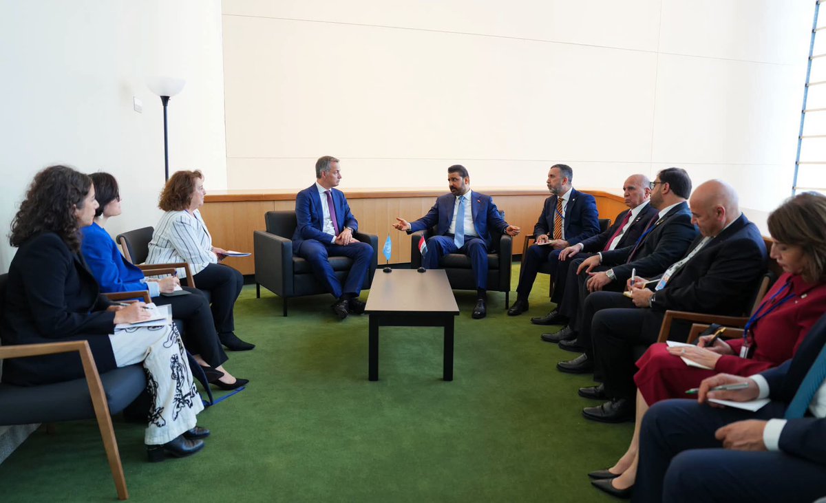 undpiniraq's tweet photo. رئيس مجلس الوزراء السيد علي فالح الزيدي يلتقي مدير برنامج الأمم المتحدة الإنمائي في نيويورك
التقى رئيس مجلس الوزراء السيد علي فالح الزيدي، مدير برنامج الأمم المتحدة الإنمائي السيد ألكسندر دي كرو، في نيويورك، على هامش مشاركته في أعمال الدورة ٨١ للجمعية العامة للأمم المتحدة. https://t.co/iljA66jNGl