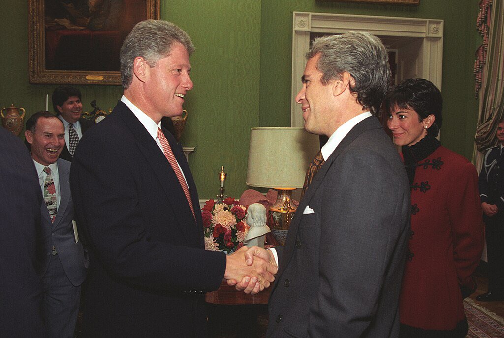 onehumanbean's tweet photo. @1fastkeowee @basir_davudov @clashreport lol Why would Palestine agree to that deal when Israel has never kept an agreement? + Guess who owns the Clinton’s? https://t.co/VsaH9DejkV