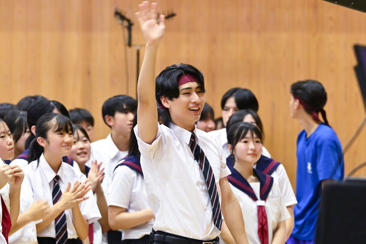 ctv_variety's tweet photo. 🟥黒磯中学校紹介🟥

❐ 全校生徒158人
❐ 中村に圧勝⚡剛腕ガール登場
❐ 静かなる怪力ボーイ
❐ 歌のプロ!!猪狩が秘儀を伝授
　 美少女スクイチシンガー
❐ みんな惚れちゃう？ハイスペック貴公子

📣スクールサポーター
KEY TO LIT 中村嶺亜&amp;猪狩蒼弥

◤#隣のスクイチ◢
📅9月30日㊌23時59分 https://t.co/dIFNzVMiFi