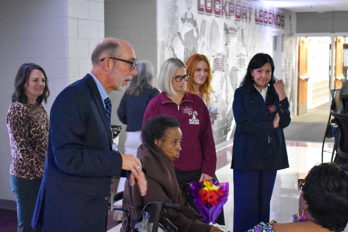 LockportHS205's tweet photo. Last night, the LTHS D205 Board recognized Lou Ann Johnson for 17 years of dedicated service since joining the Board in 2009. We’re grateful for her leadership, commitment to our students, schools & community. Thank you, Lou Ann, for 17 years of #PorterPride!
@PorterSup205 https://t.co/2eCbiheV9d