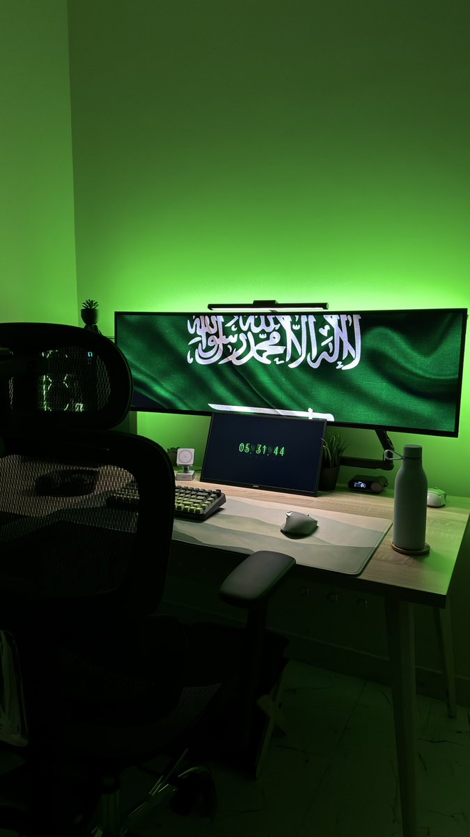 j_lo9w's tweet photo. 💚🤍 Mashallah 
#اليوم_الوطني_السعودي_٩٦ https://t.co/CWegEGeGg4