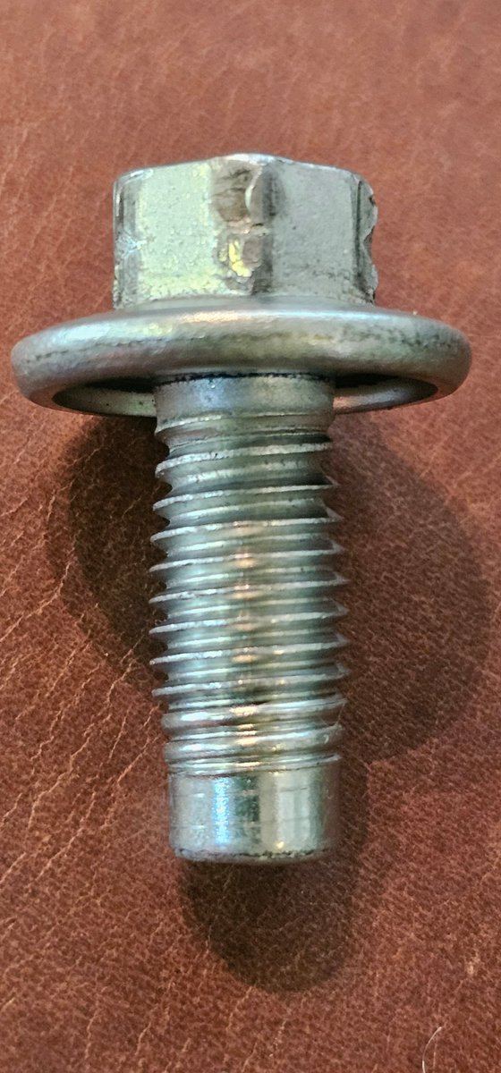 rshannon83's tweet photo. Tell me what's wrong here. I say it's obvious. Dealership service manager didn't seem to see a problem. https://t.co/W4K3s7Dvrg