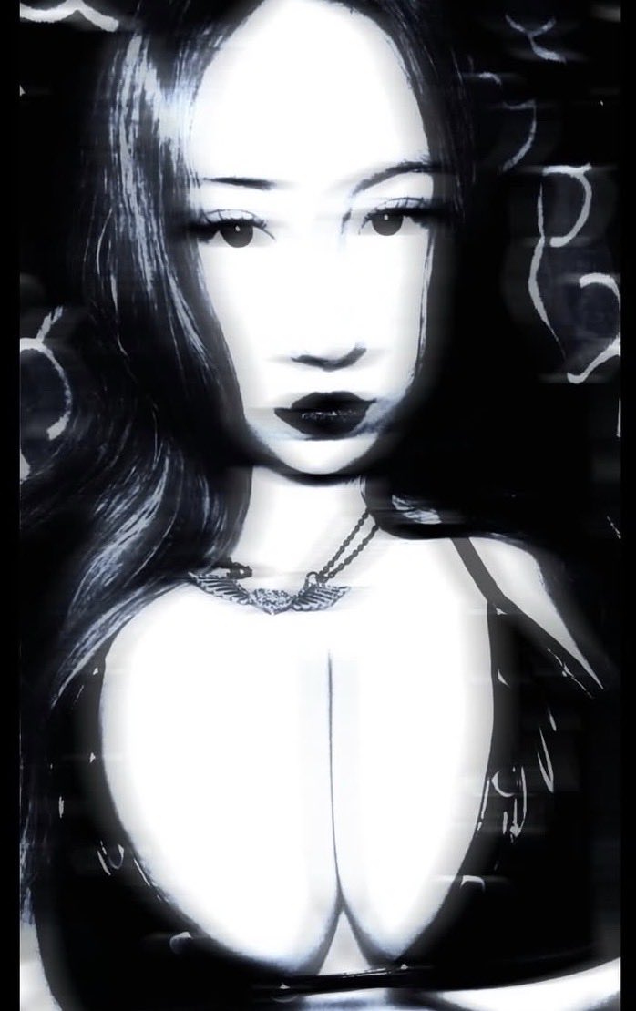 deliciouslucyy's tweet photo. @SneakyLinkLA do men like
Goth woman ? 💦💦💦🦇 https://t.co/3oxrxoq70N