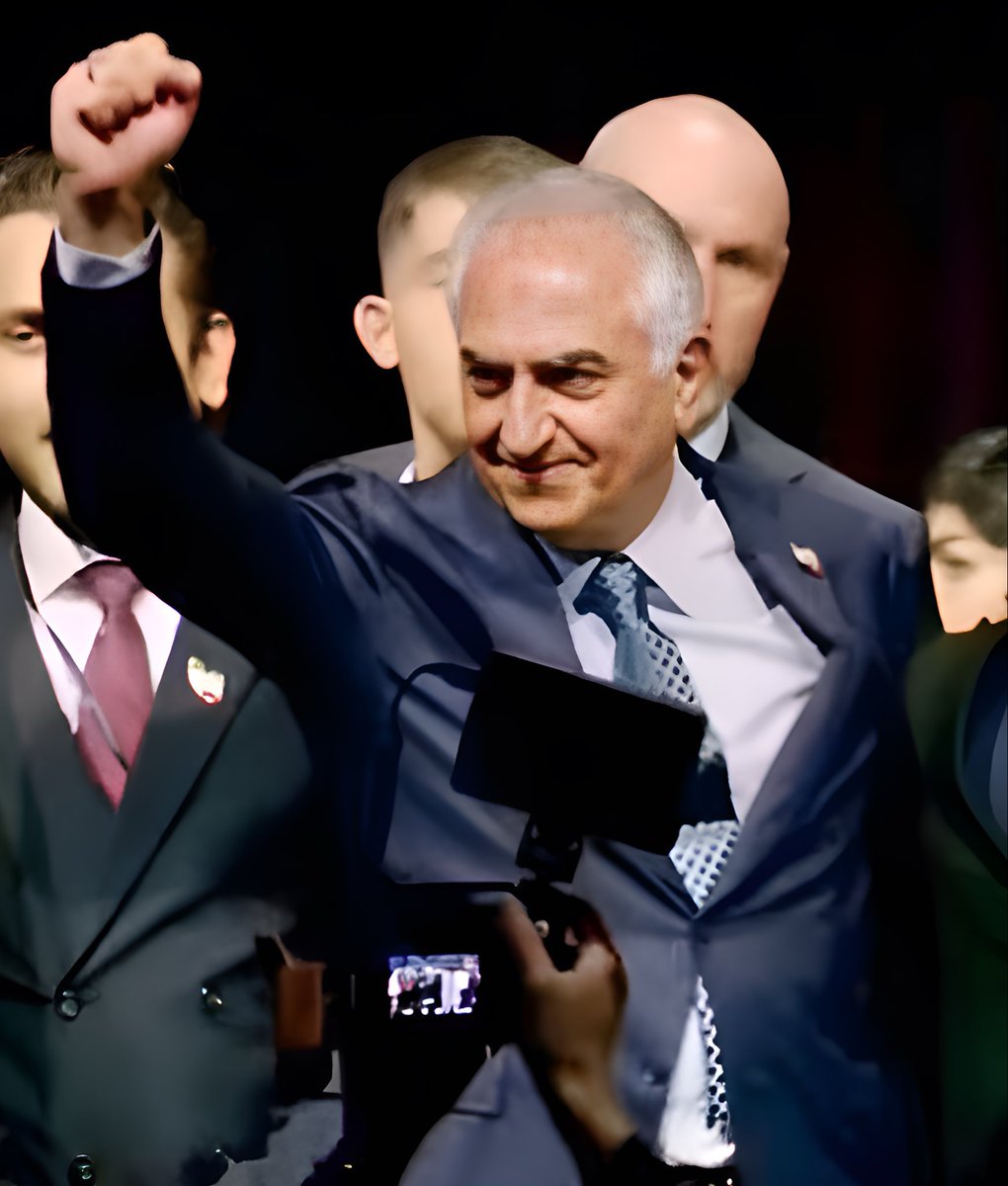 RayanAmiri's tweet photo. Guess who is NOT on the Epstein list?
The exiled Shah of Iran @PahlaviReza.

The mullahs are certified pedophiles for legalizing child marriage.
But the Pahlavi Dynasty outlawed the systemic pedophilia of the mullahs under their rule. We want the Shah back for the obvious reason. https://t.co/1hB4ejS2q0