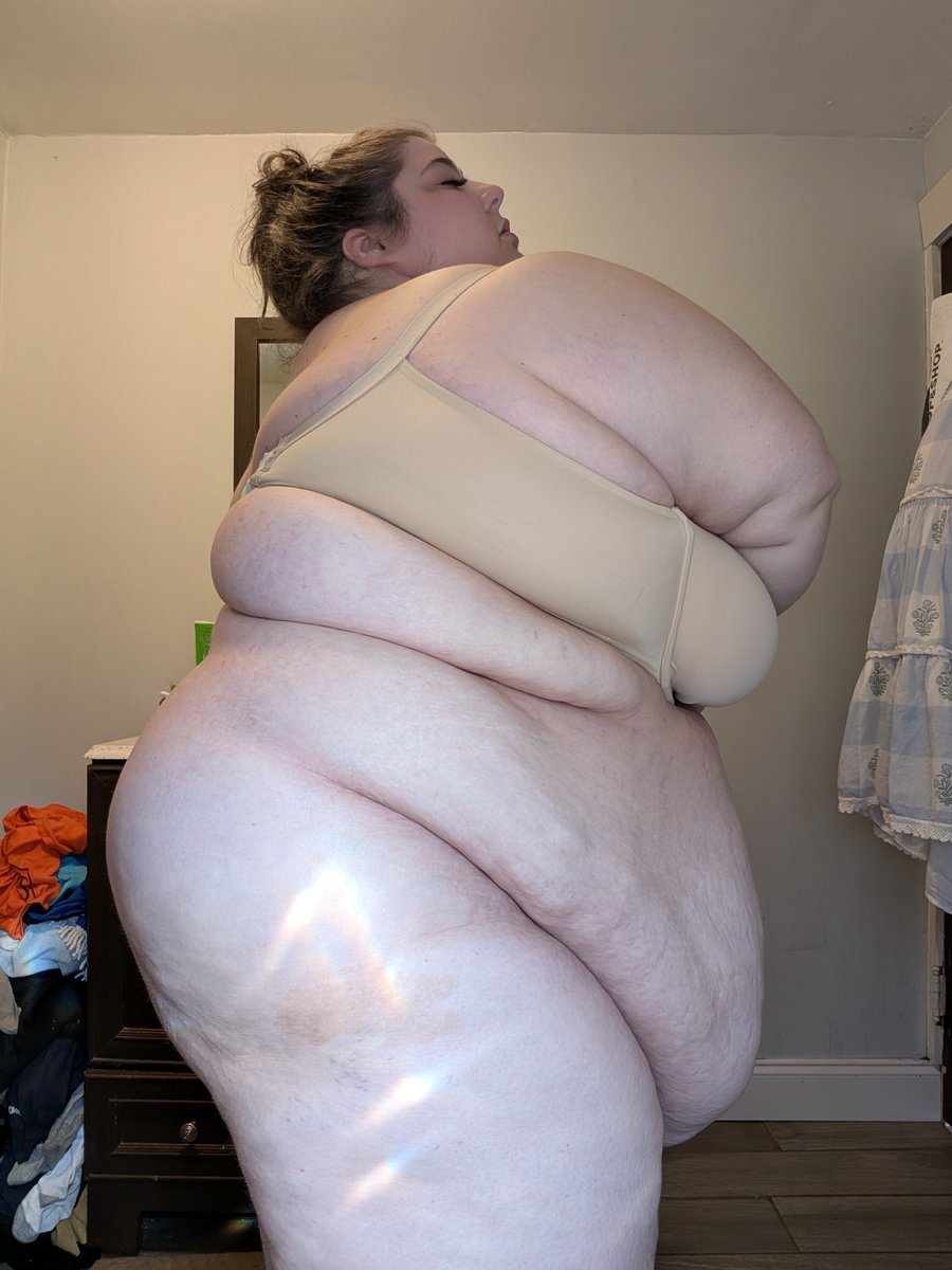 jigglypiettv's tweet photo. Reaching new levels of fatness lately https://t.co/gju6cvxoEN