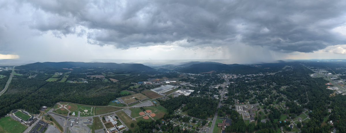 Daniel_Harbin's tweet photo. Currently looking WNW from Scottsboro #alabamaweathernetwork #alwx #valleywx #HUNwx @spann @BenSmith_WHNT @weswyattweather @simpsonWVTM13 @AriWeather @monsoonchaser @DrewMcCombs @wxhistorian @Sadiemorristv @AlabamaWXNet @WEATHERmanBURKE @DanielleDozier @jeffcastlewx https://t.co/ur9KzqZY5D