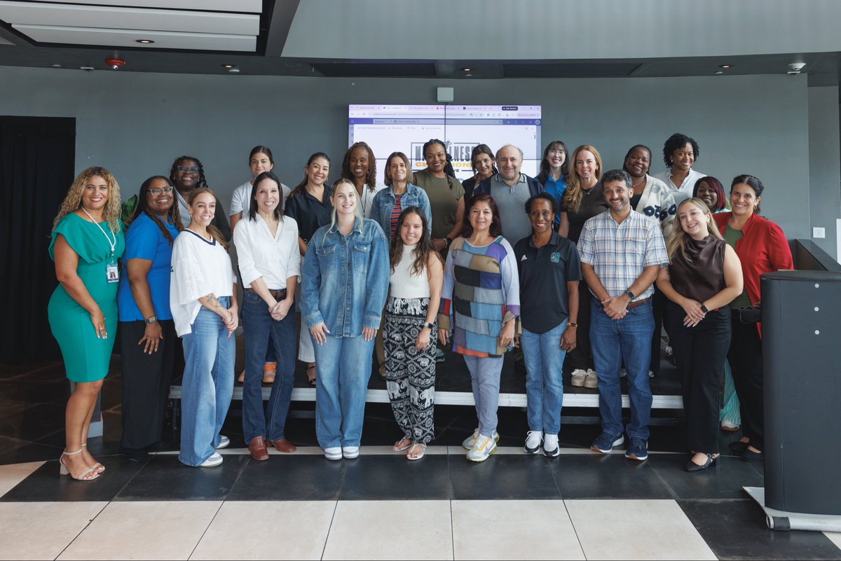 MDCPS_MHS's tweet photo. Thank you to @MiamiHEAT for hosting our Mindfulness Champions Kick Off. School-Based Mental Health Professionals were able to walk way with valuable strategies from Children Bereavement Center and resources to help successfully decompress. https://t.co/j4lXMt3Rgb