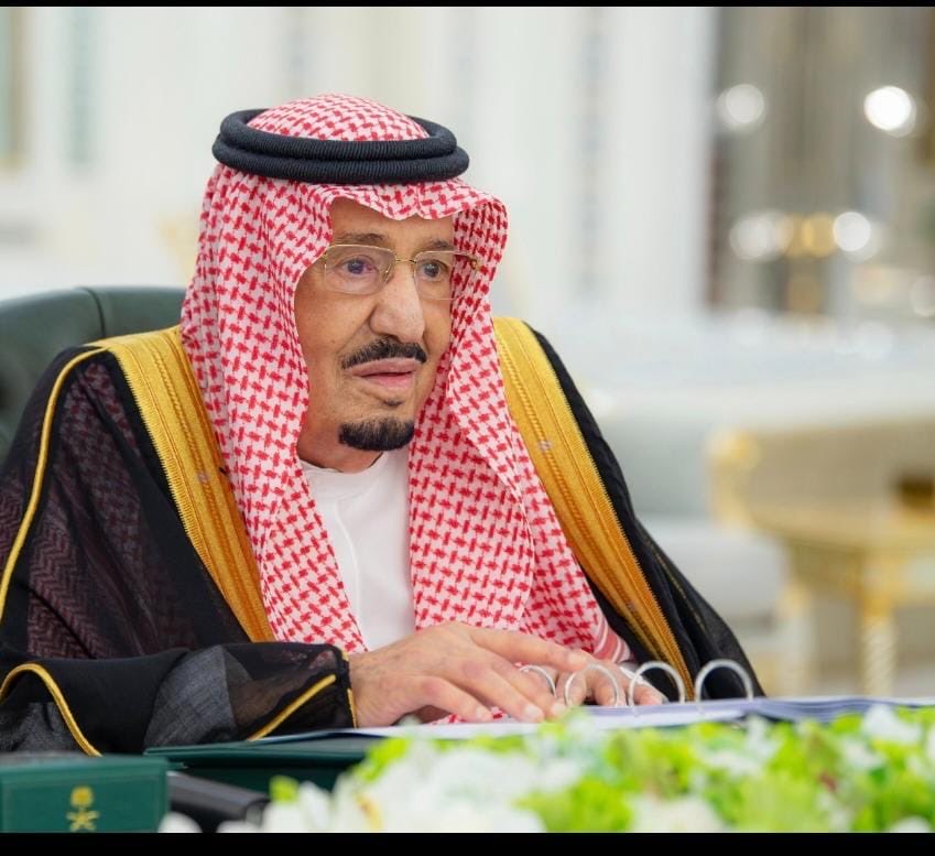 hemma_media's tweet photo. خادم الحرمين الشريفين يرأس جلسة مجلس الوزراء اليوم

✍🏻 عبدالله المالكي : جدة

https://t.co/65f4qnPIms

@media_ksa 
@ncnp_sa 
@asfgovsa 
#جمعية_هِمّة_الإعلامية
 #الطائف https://t.co/YcV3zzJodA