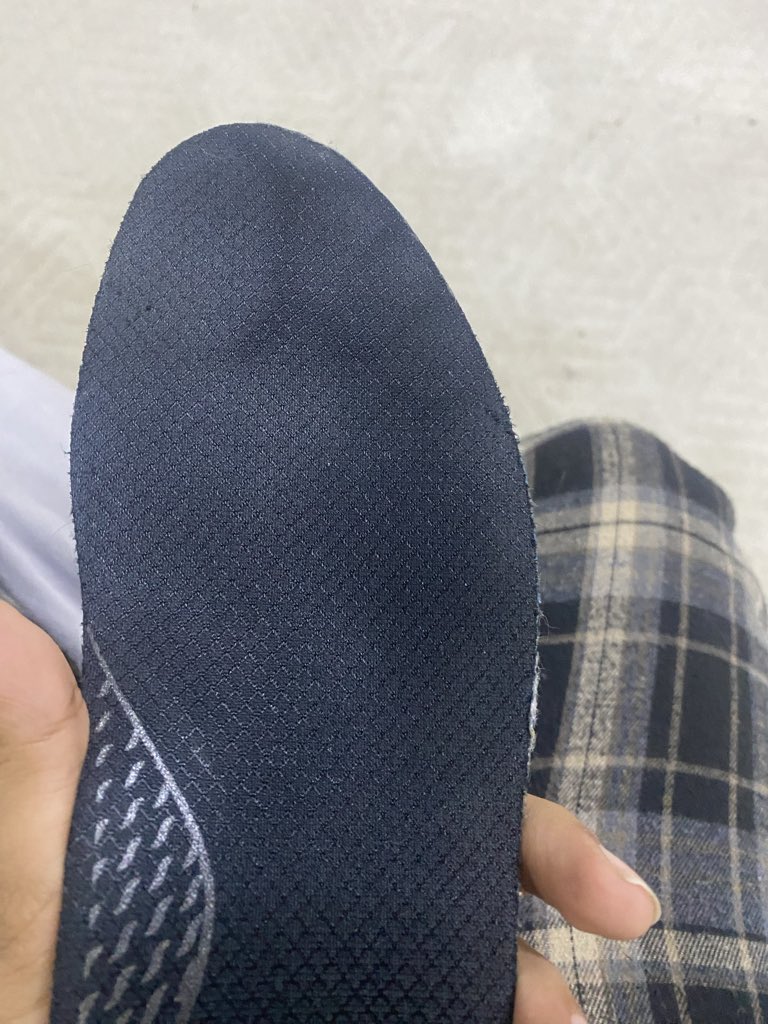 Naifnip's tweet photo. pov : you’re inside my shoes againnn :3 

#feetfetısh #feetِ #feetworshi̇p #soles https://t.co/2LgyLcwoik
