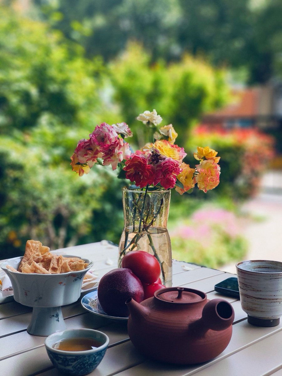 PellaVivien's tweet photo. Today’s small win: sipping warm tea after a long walk, mind fully quiet for 2 minutes. What’s your tiny good moment https://t.co/IIcdUtNRNN