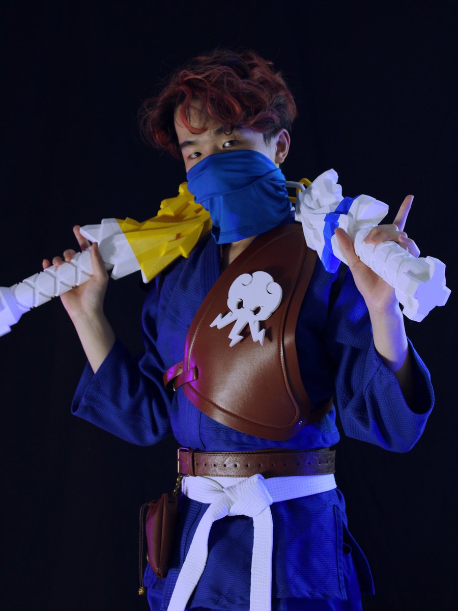 akira__cos22's tweet photo. I’m so happy I’ve got a ton of Ninjago fans yall got EBK (elite ball knowledge) 
I would like to show off my Jay cosplay, my first handmade cosplay. This took me months. It’s not complete yet but it’ll look fire once I come back to finishing it… https://t.co/0gdY6XupGF