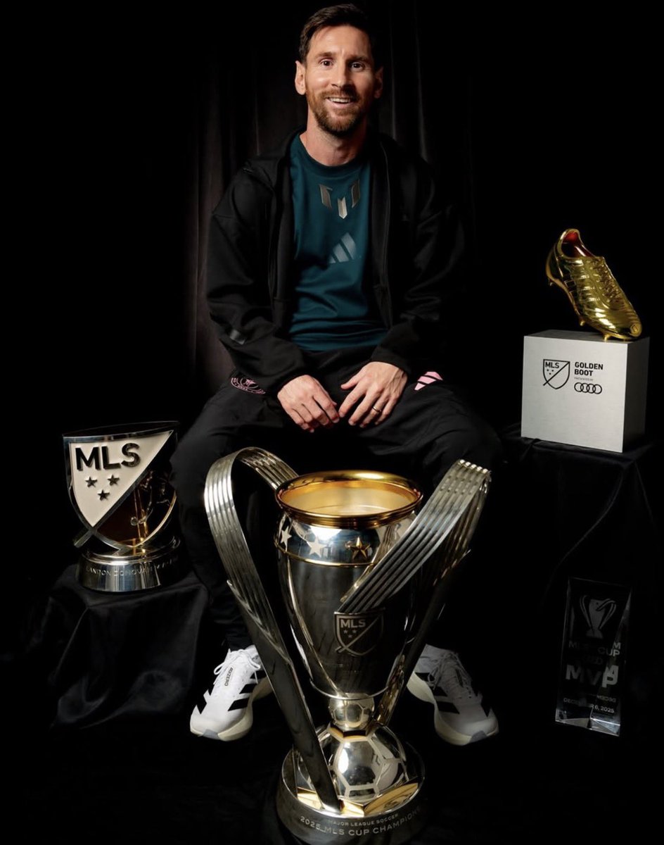AlbicelesteTalk's tweet photo. 🚨🏆 The teams invited for "Messi Cup 2027": 

🇦🇷 Boca Juniors.
🇦🇷 Newell’s Old Boys.
🇦🇷 River Plate.
🇧🇷 Flamengo.
🇧🇷 Palmeiras.
🇪🇨 Independiente del Valle.
🇪🇸 Atlético de Madrid.
🇪🇸 Barcelona.
🇪🇸 UE Cornellà.
🇺🇸 Inter Miami.
🏴󠁧󠁢󠁥󠁮󠁧󠁿 Arsenal.
🏴󠁧󠁢󠁥󠁮󠁧󠁿 Chelsea.
🏴󠁧󠁢󠁥󠁮󠁧󠁿 Manchester City.
🇮🇹 Inter.
🇳🇱 Ajax.
🇵🇹 Benfica.