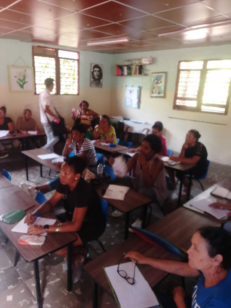 DirGeneralRegla's tweet photo. Se desarrollo Preparación de los maestros de 1er grado en la Escuela primaria Carlos Manuel de Céspedes.A la Educación en Regla ❤️ 

@EducaciónRegla
@DirectEducaHab 
@HerreraIre43158 
@YolivanC41557 
@YanetHzP25 
@IzquierdoAlons1 https://t.co/lvP8xeIQG1
