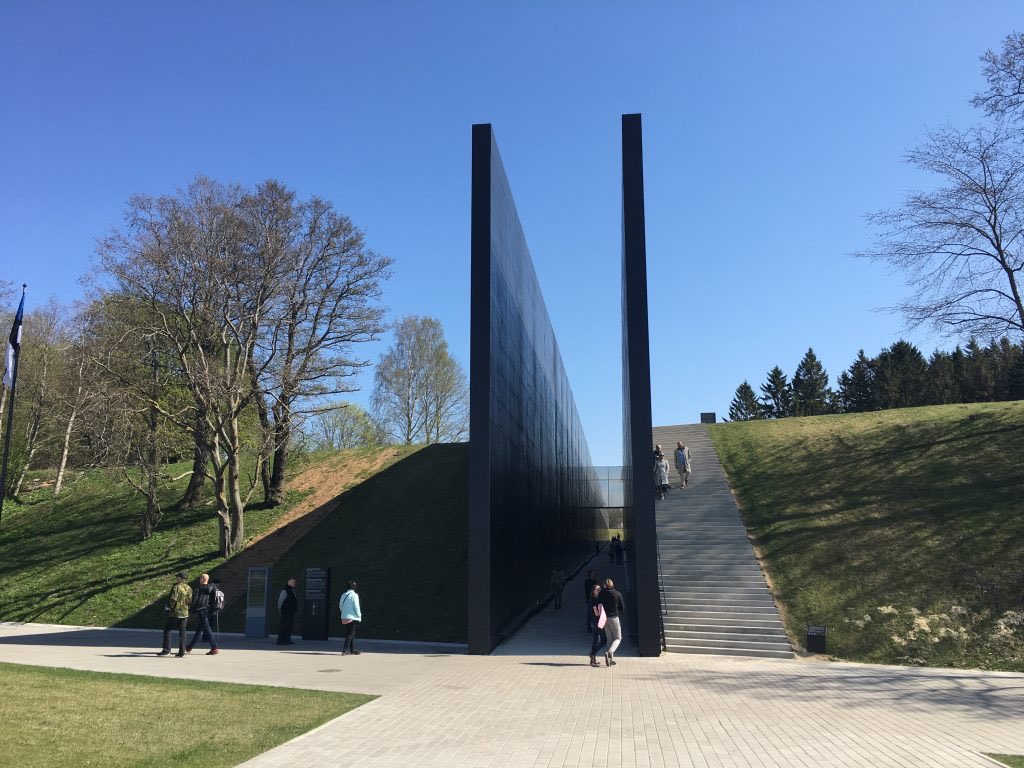 BrunoTertrais's tweet photo. This is the monument to the 75,000 Estonian victims of communism (a huge number given the small population). You’re welcome to visit and atone. https://t.co/I2tuB6axqk