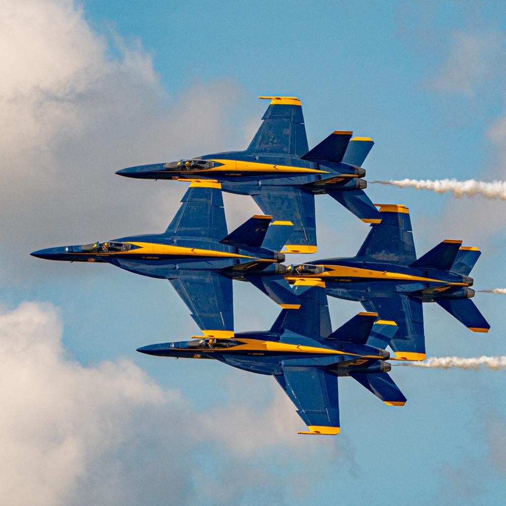 AvwriterJoe's tweet photo. OK @TomcatJunkie, I raise you something you'll never see F-22s do... #RhinosRule https://t.co/bDFnWhPRJN
