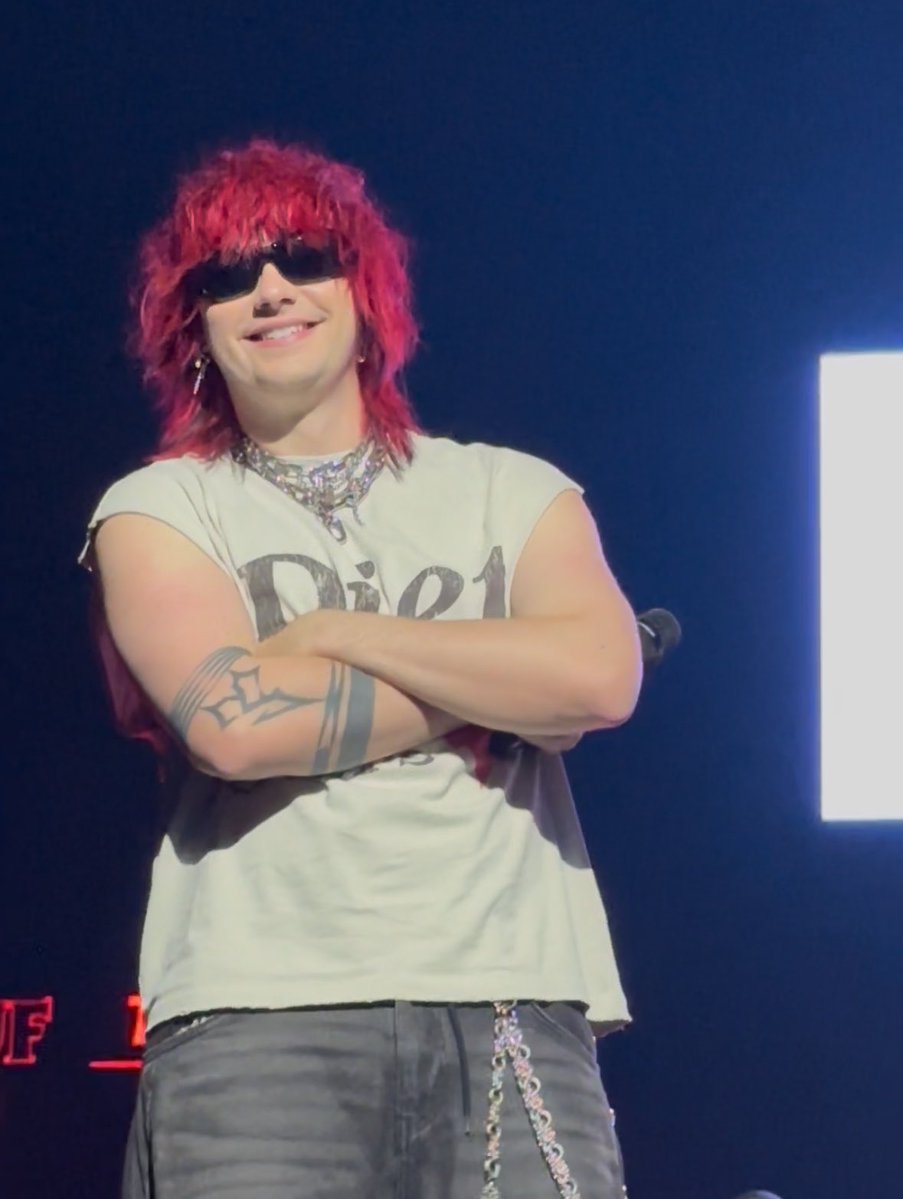 mgcsmilebot's tweet photo. can’t stop thinkin abt him https://t.co/UXed6uTy5U