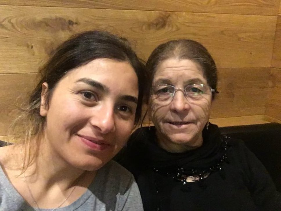 GulcanDiril's tweet photo. Beybune, yimmi Beybune, daye Beybun 
Adı böyleydi annemin https://t.co/nlmr5UyHbQ