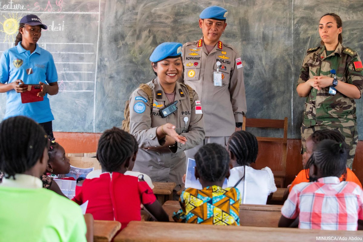 UN's tweet photo. “In a world marked by turbulence, division and uncertainty, the UN is more necessary than ever.”

In his annual report, @antonioguterres highlights how the UN keeps working for peace, sustainable development &amp; human rights, even in the toughest times.

https://t.co/RvCKnzl0TW https://t.co/OaEXobXvV4