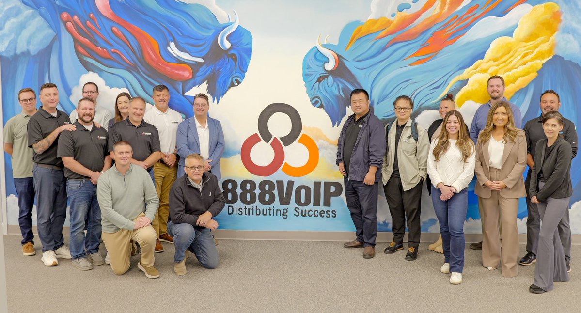 888Voip's tweet photo. We were thrilled to host our new partner, Vola Networks, at the 888VoIP office for an interactive, hands-on training session with our team. Thanks to the Vola team for a fantastic training session! 🎯

#DistributingSuccess #POTSreplacement https://t.co/eZB1LEi98X