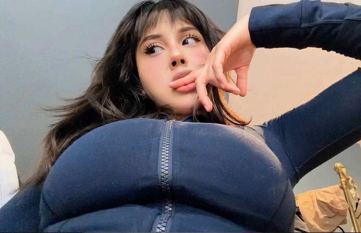 Neekolul_RP's tweet photo. @Johnsmith8hro @ZeroxFp If he really loved me he would lock himself in his room for the next 12 hours and masturbate. 🥺 https://t.co/JusL9X9AS0