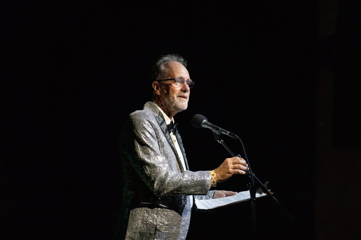 Transom_org's tweet photo. That's a wrap on Transom 25. 🧡

25 yrs, 1 unforgettable weekend in Woods Hole — talks, live shows, and a big tribute to founder Jay Allison. A few favorite moments 📻

Thank you to all who came. The next 25 yrs happen because this community shows up: https://t.co/umXhKbhzrX https://t.co/6eFM27vHYB